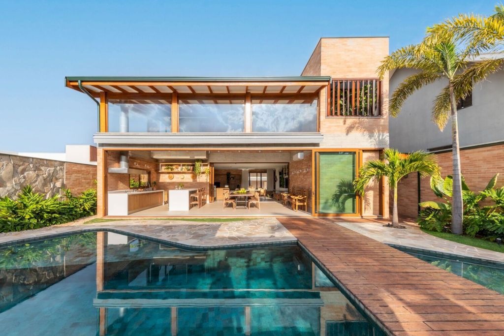 Lima House, A Coastal Oasis by Pietro Terlizzi Arquitetura