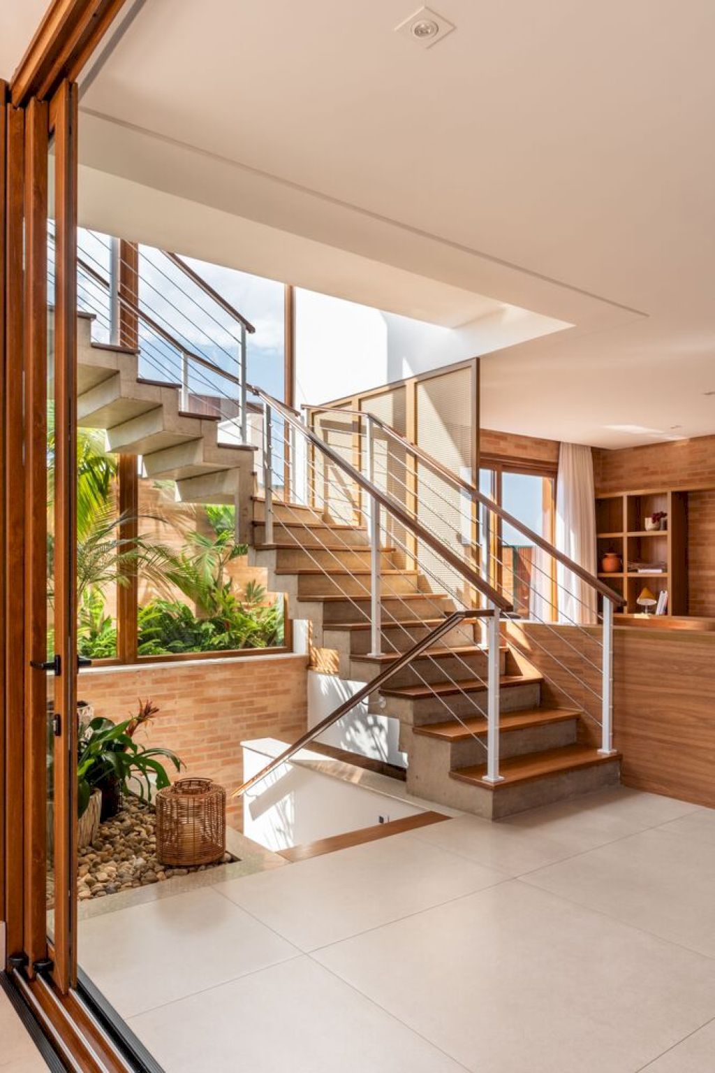 Lima House, A Coastal Oasis by Pietro Terlizzi Arquitetura