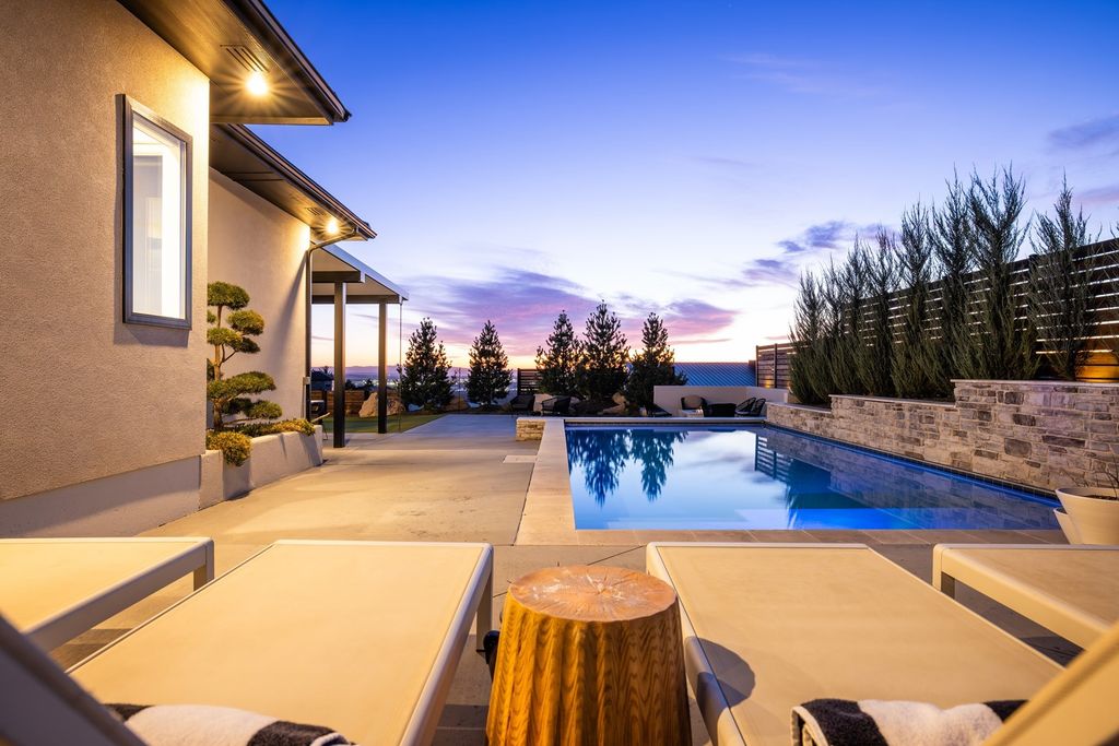 Luxury Estate with City Views and Resort Like Amenities Hits the Market at 3 Million in Idaho 28