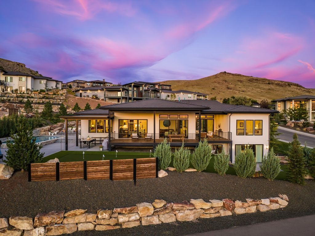 Luxury Estate with City Views and Resort Like Amenities Hits the Market at 3 Million in Idaho 36