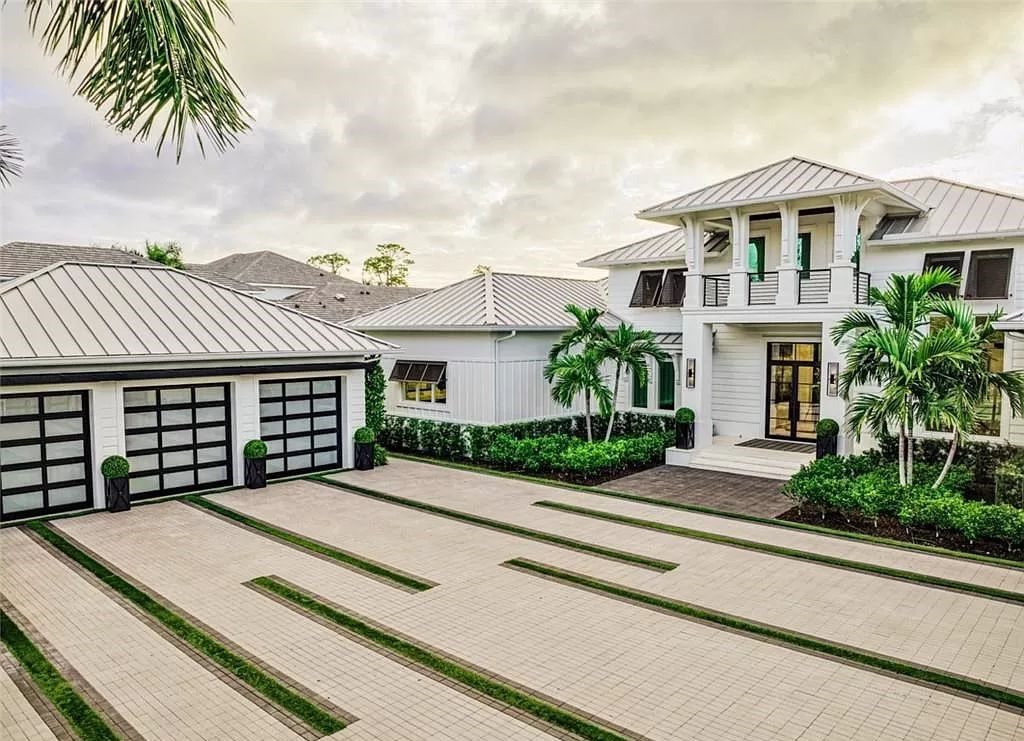 This sprawling 7,200 square feet single-story masterpiece in Pine Ridge epitomizes luxury living. With 6 bedrooms, a den, and a 6-car garage on a 1.31-acre lot, it boasts a wood-paneled library, a soaring two-story living room, and a gourmet kitchen with Wolf and Sub-Zero appliances.
