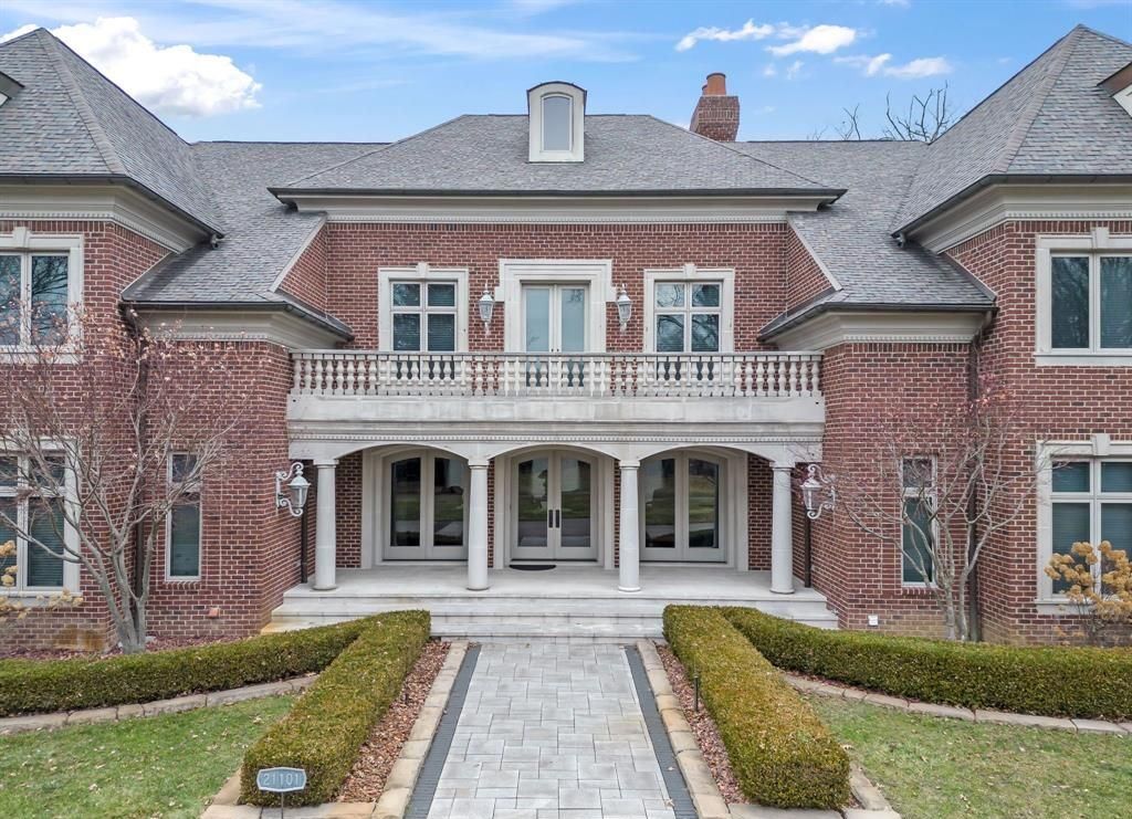 Opulence Redefined An Extraordinary 4.5 Million Dream Property in Michigan 4