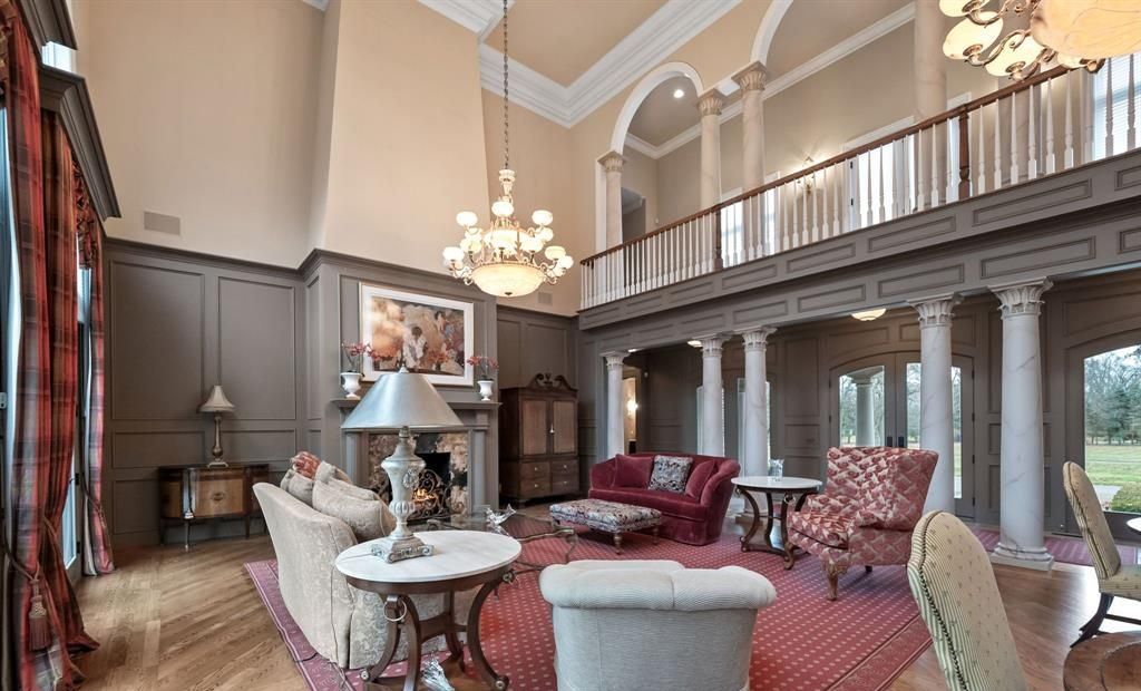 Opulence Redefined An Extraordinary 4.5 Million Dream Property in Michigan 9