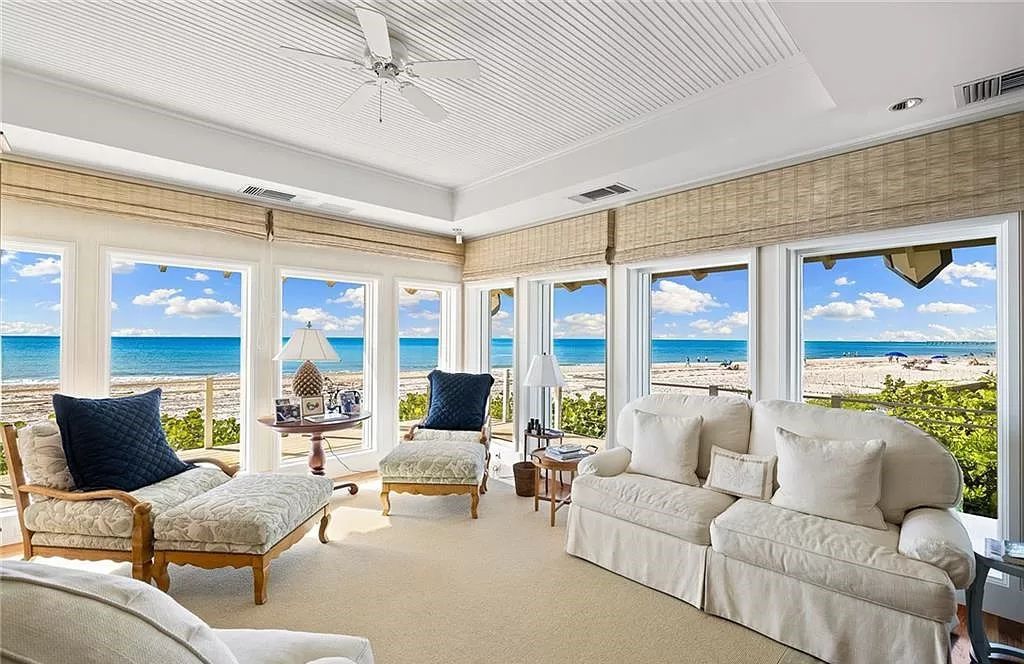 Built in 1964 and spanning 6,360 square feet, the property offers 171 feet of prime Gulf of Mexico frontage.