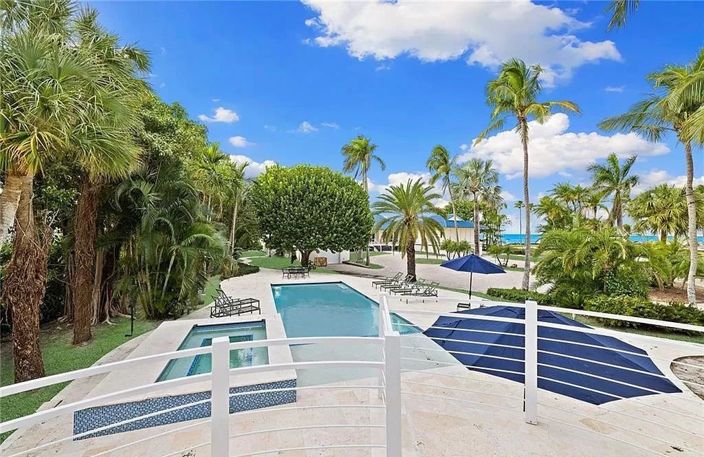 Built in 1964 and spanning 6,360 square feet, the property offers 171 feet of prime Gulf of Mexico frontage.