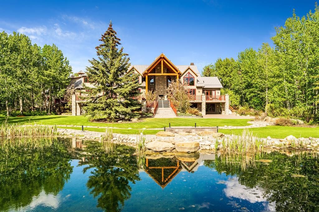 Secluded Splendor Majestic Estate with Private Golf Course in Canada Hits the Market at C13.95 Million 12