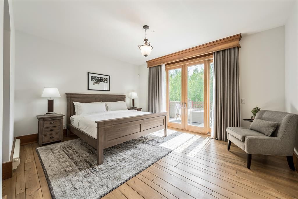 Secluded Splendor Majestic Estate with Private Golf Course in Canada Hits the Market at C13.95 Million 26