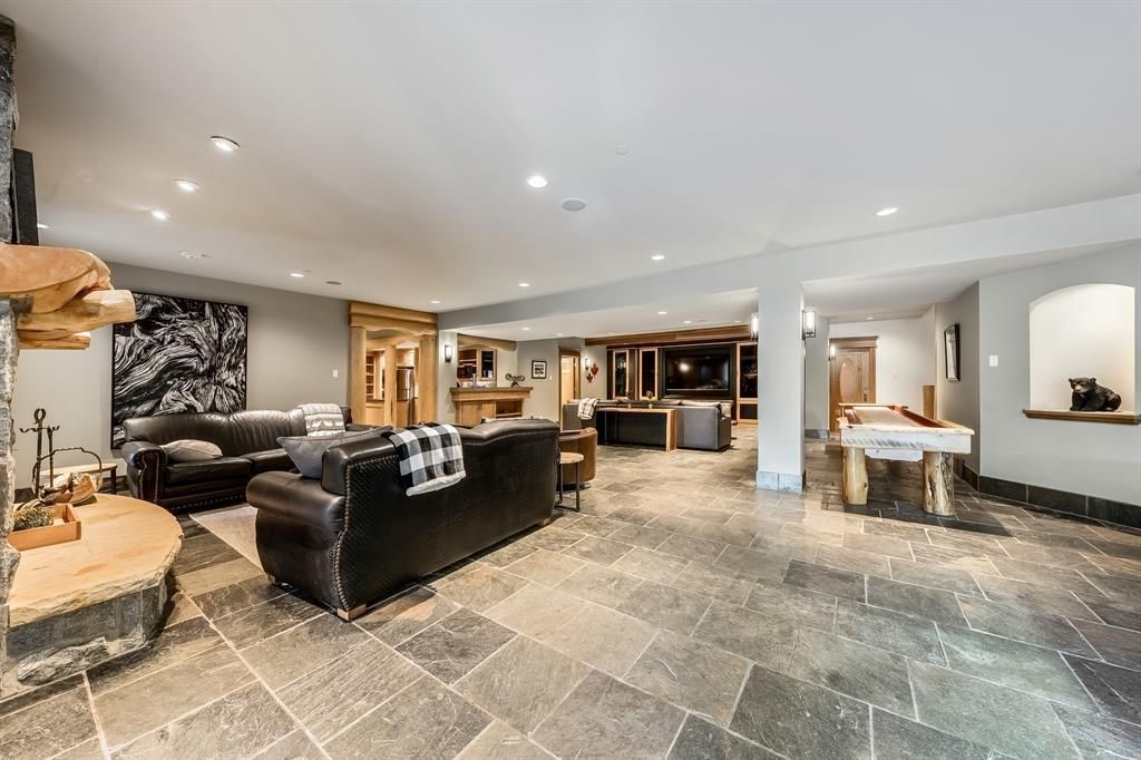 Secluded Splendor Majestic Estate with Private Golf Course in Canada Hits the Market at C13.95 Million 34