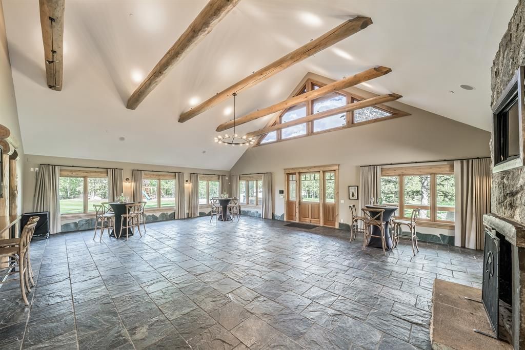 Secluded Splendor Majestic Estate with Private Golf Course in Canada Hits the Market at C13.95 Million 38