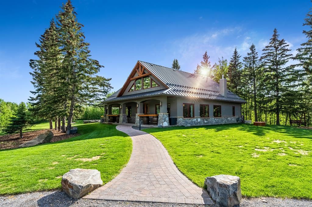 Secluded Splendor Majestic Estate with Private Golf Course in Canada Hits the Market at C13.95 Million 39