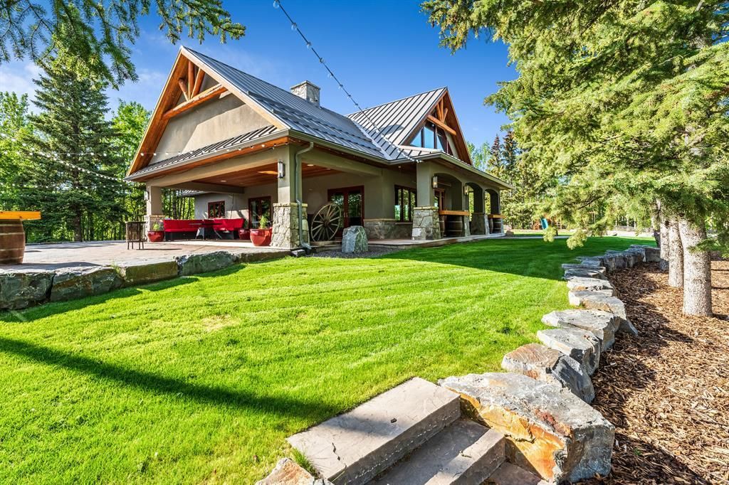 Secluded Splendor Majestic Estate with Private Golf Course in Canada Hits the Market at C13.95 Million 40