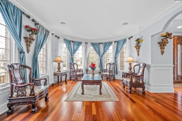 Sophisticated Luxury Living in Illinois: Custom Home with Prime ...