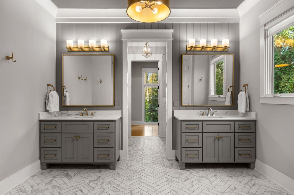 Sophistication Meets Convenience Modern Masterpiece in Tennessee Hits the Market at 4199900 26