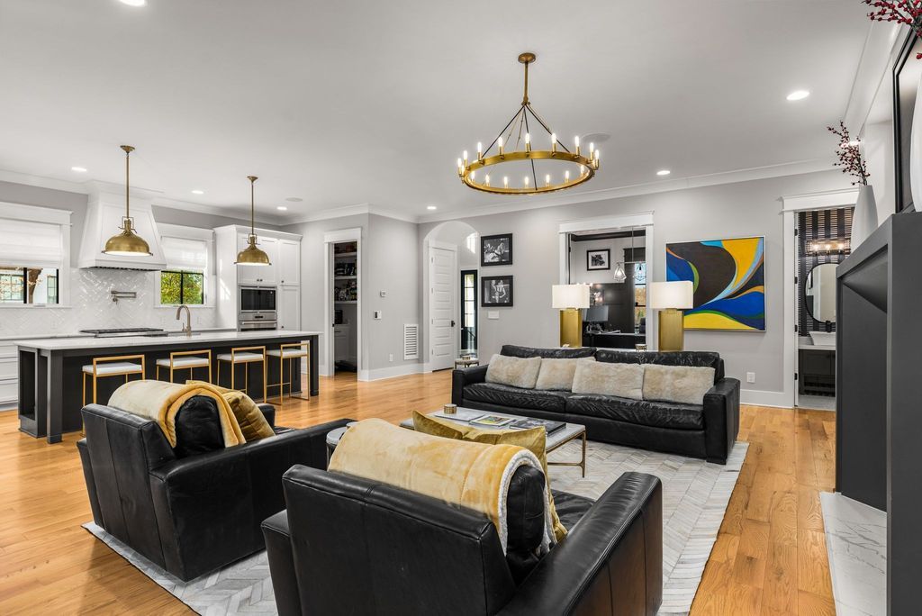 Sophistication Meets Convenience Modern Masterpiece in Tennessee Hits the Market at 4199900 6