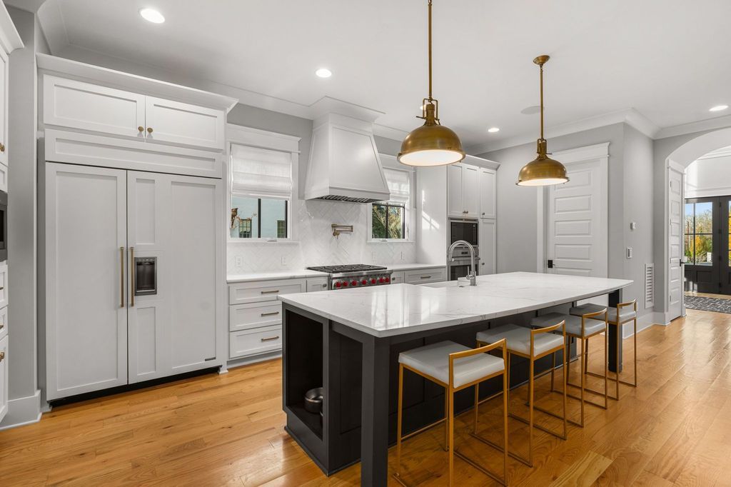 Sophistication Meets Convenience Modern Masterpiece in Tennessee Hits the Market at 4199900 9
