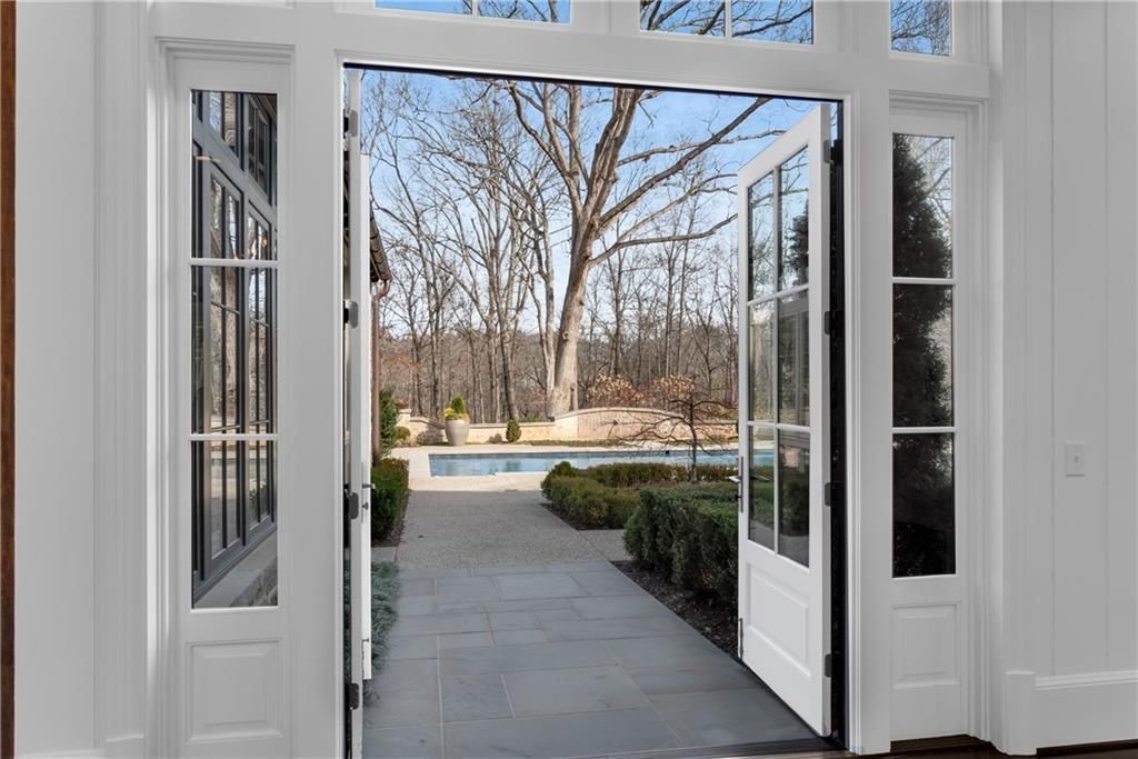 Stone Crafted Masterpiece T.S. Adams Studios Alluring Estate in Georgia Hits the Market at 6.85 Million 10