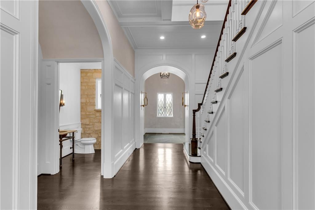 Stone Crafted Masterpiece T.S. Adams Studios Alluring Estate in Georgia Hits the Market at 6.85 Million 18