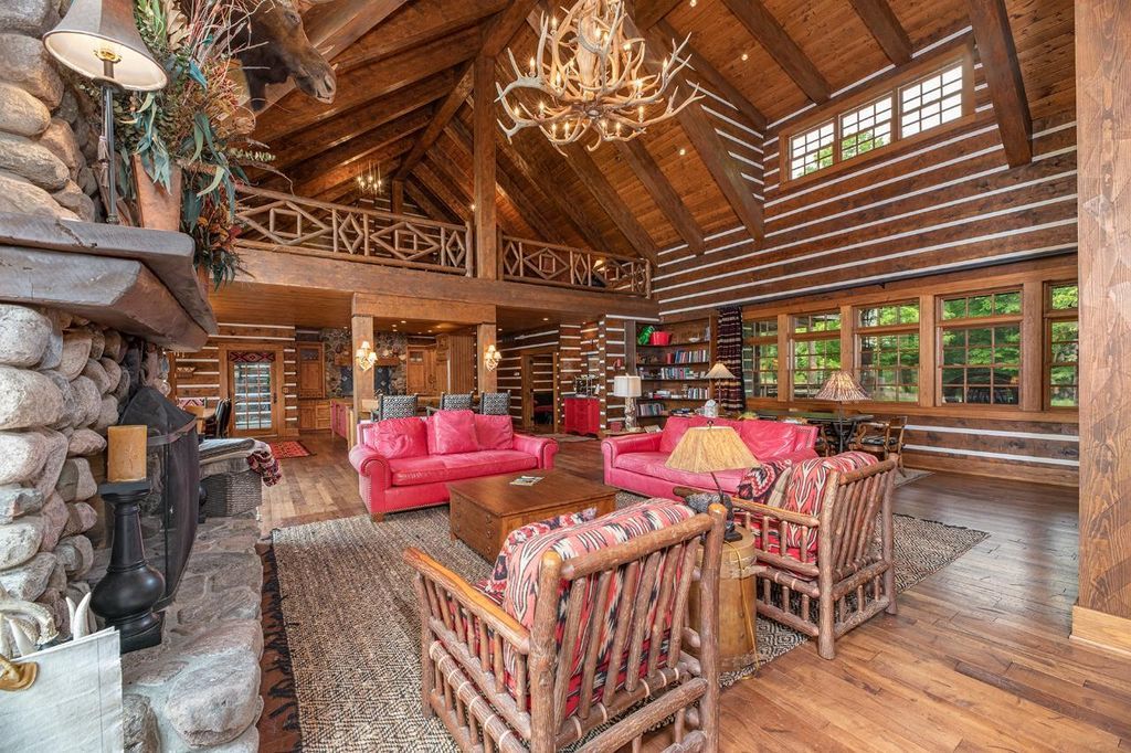 The Magnificent Cisco Chain Estate in East Bay Lake Michigan Offered at 2.55 Million 13