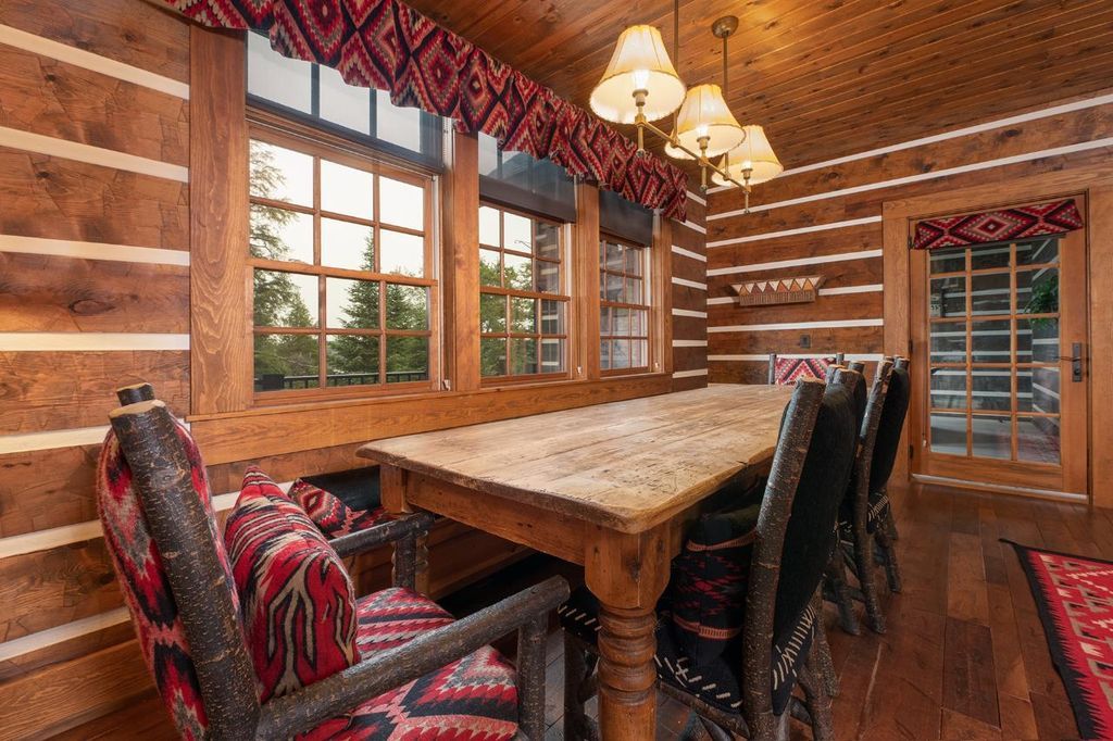 The Magnificent Cisco Chain Estate in East Bay Lake Michigan Offered at 2.55 Million 14