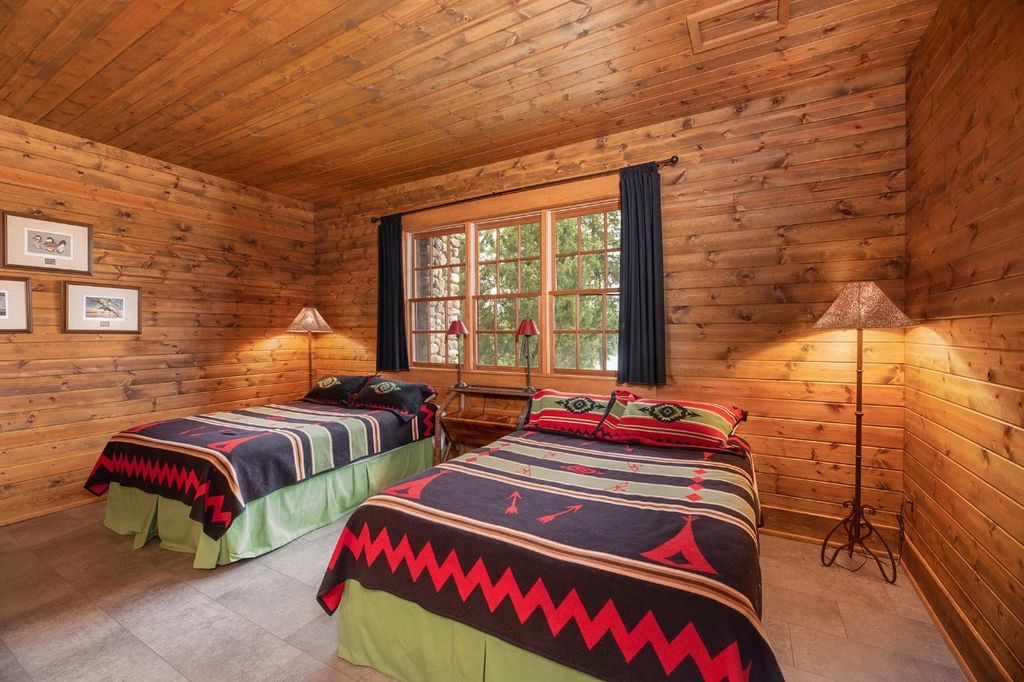 The Magnificent Cisco Chain Estate in East Bay Lake Michigan Offered at 2.55 Million 17