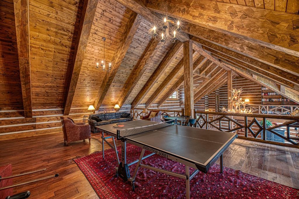 The Magnificent Cisco Chain Estate in East Bay Lake Michigan Offered at 2.55 Million 20