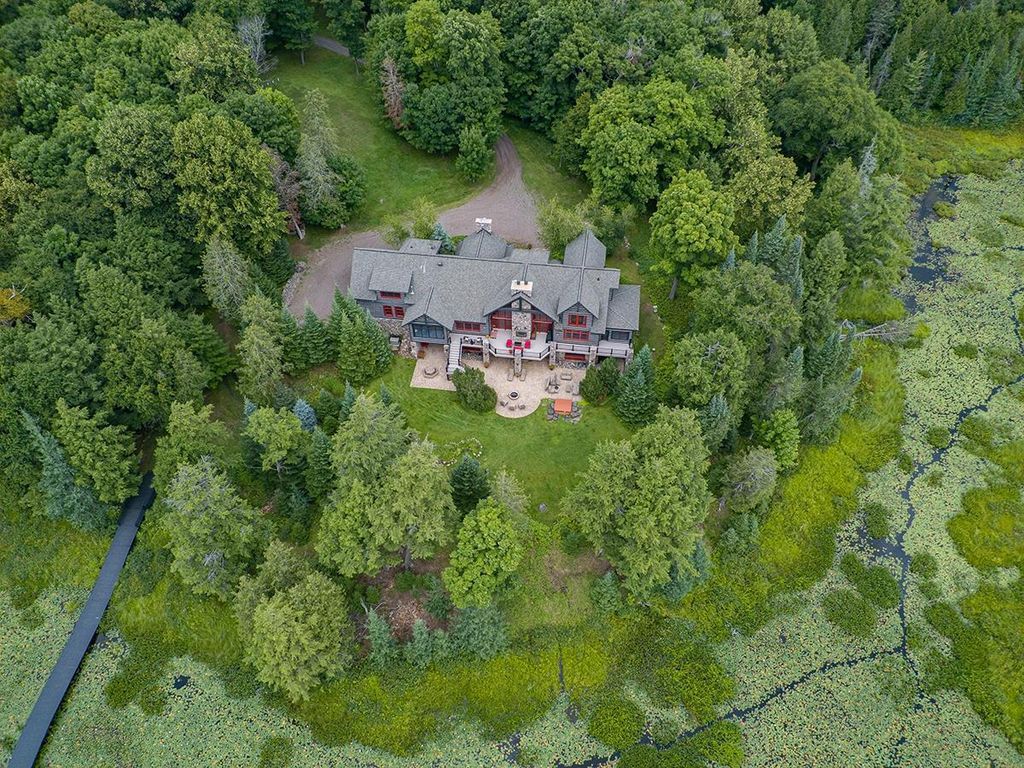The Magnificent Cisco Chain Estate in East Bay Lake Michigan Offered at 2.55 Million 43