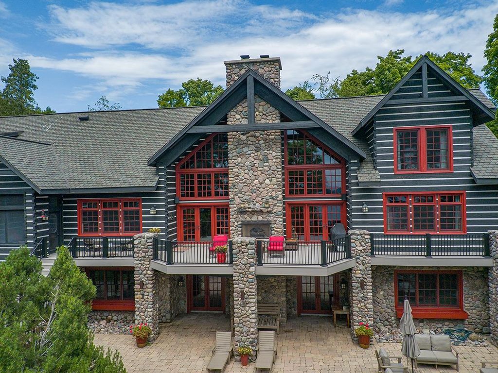 The Magnificent Cisco Chain Estate in East Bay Lake Michigan Offered at 2.55 Million 45