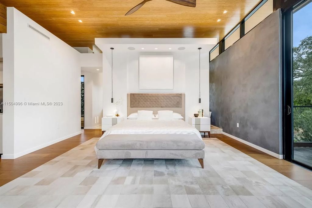 Discover the epitome of tropical luxury living at the Sir Crawford residence in Miami, perfectly situated near top schools and Grove amenities.