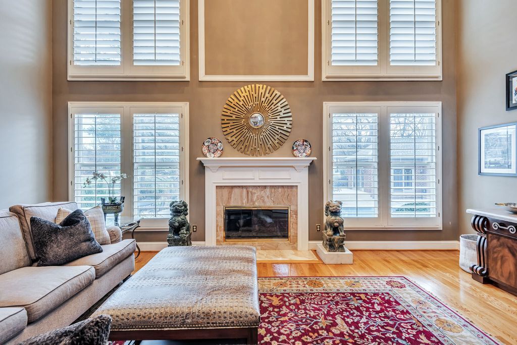 Visionary Architectural Marvel in Tennessee A Home Hits the Market at 2.6 Million 17