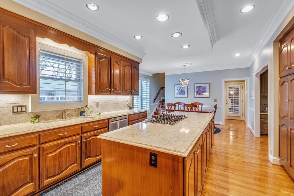 Visionary Architectural Marvel in Tennessee A Home Hits the Market at 2.6 Million 20