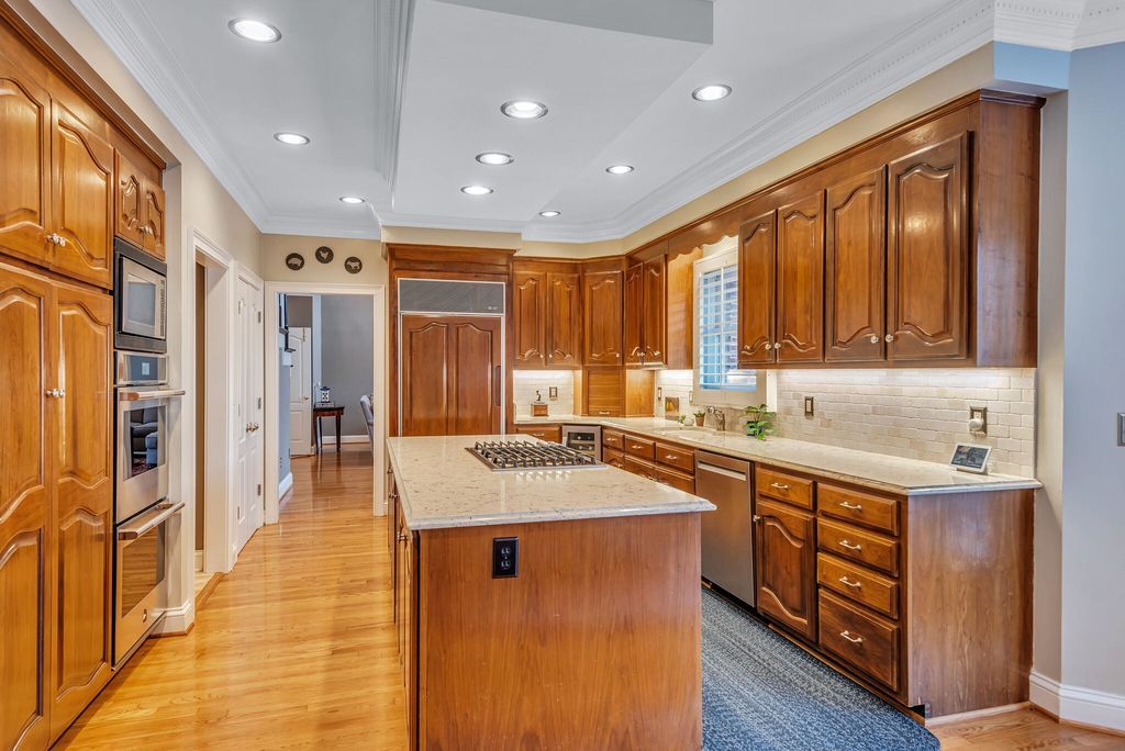 Visionary Architectural Marvel in Tennessee A Home Hits the Market at 2.6 Million 22