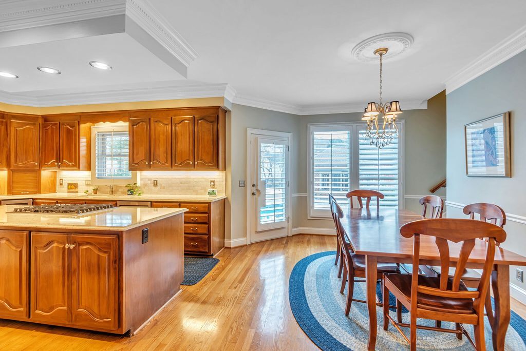 Visionary Architectural Marvel in Tennessee A Home Hits the Market at 2.6 Million 23