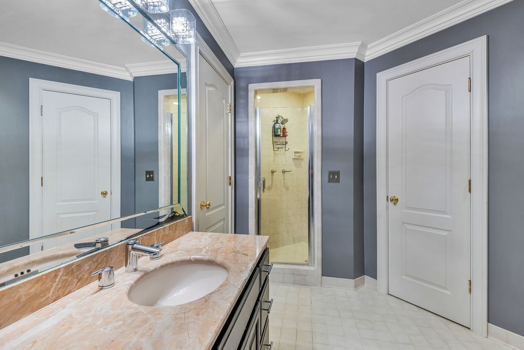 Visionary Architectural Marvel in Tennessee A Home Hits the Market at 2.6 Million 33