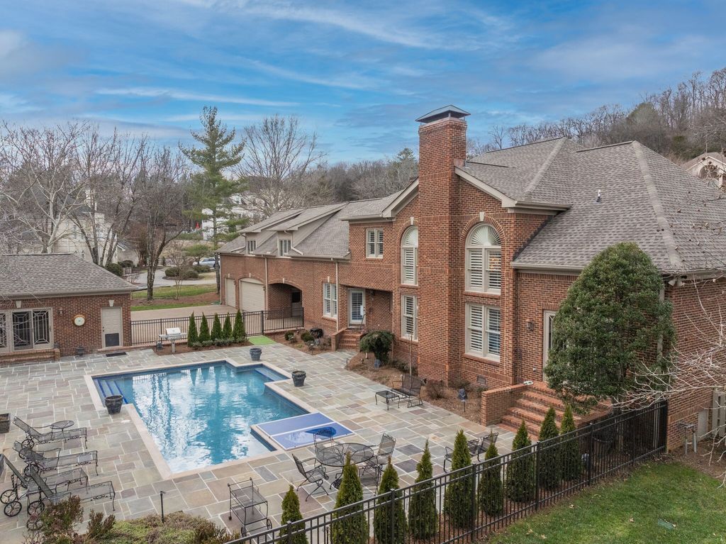 Visionary Architectural Marvel in Tennessee A Home Hits the Market at 2.6 Million 4