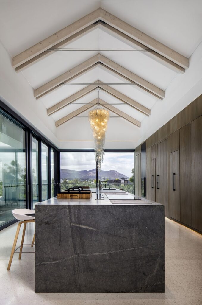 Winelands Villa Contemporary Oasis in South Africa by ARRCC 14