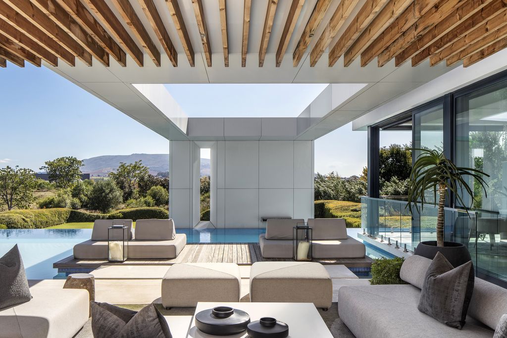 Winelands Villa, Contemporary Oasis in South Africa by ARRCC
