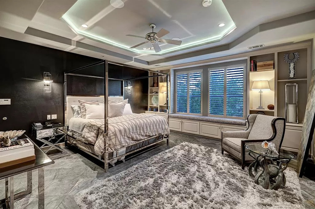 10 Hudson Cir Houston TX 77024 29