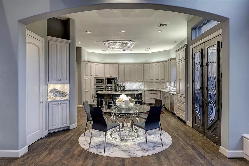 10 Hudson Cir Houston TX 77024 4