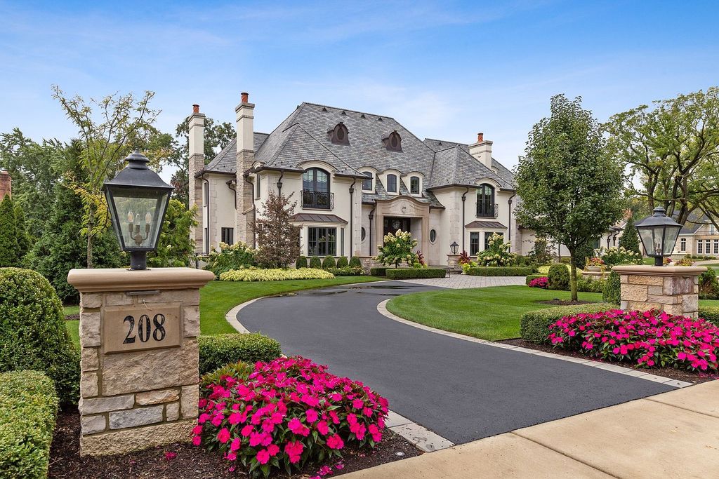 208 East 8th Street Home in Hinsdale, Illinois. Step into luxury living at this bespoke Southeast Hinsdale estate, boasting unparalleled refinement and world-class amenities. From the awe-inspiring exterior to the meticulously designed interiors, this property offers sophisticated elegance at every turn.
