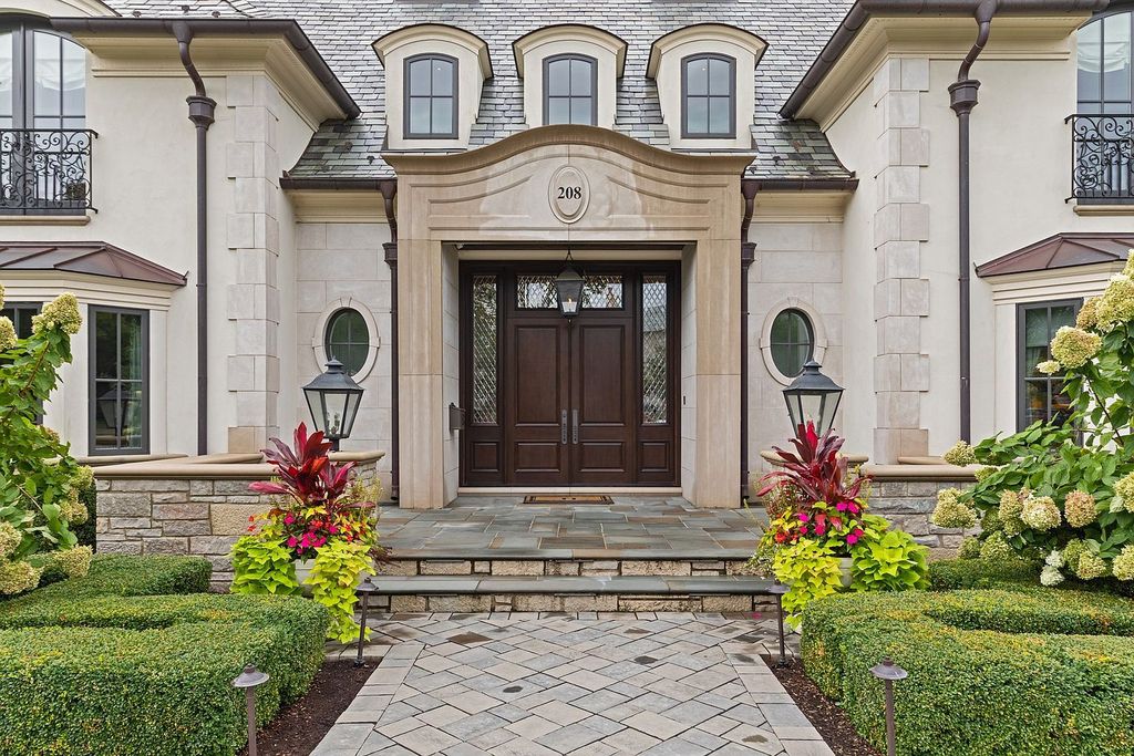 208 East 8th Street Home in Hinsdale, Illinois. Step into luxury living at this bespoke Southeast Hinsdale estate, boasting unparalleled refinement and world-class amenities. From the awe-inspiring exterior to the meticulously designed interiors, this property offers sophisticated elegance at every turn.