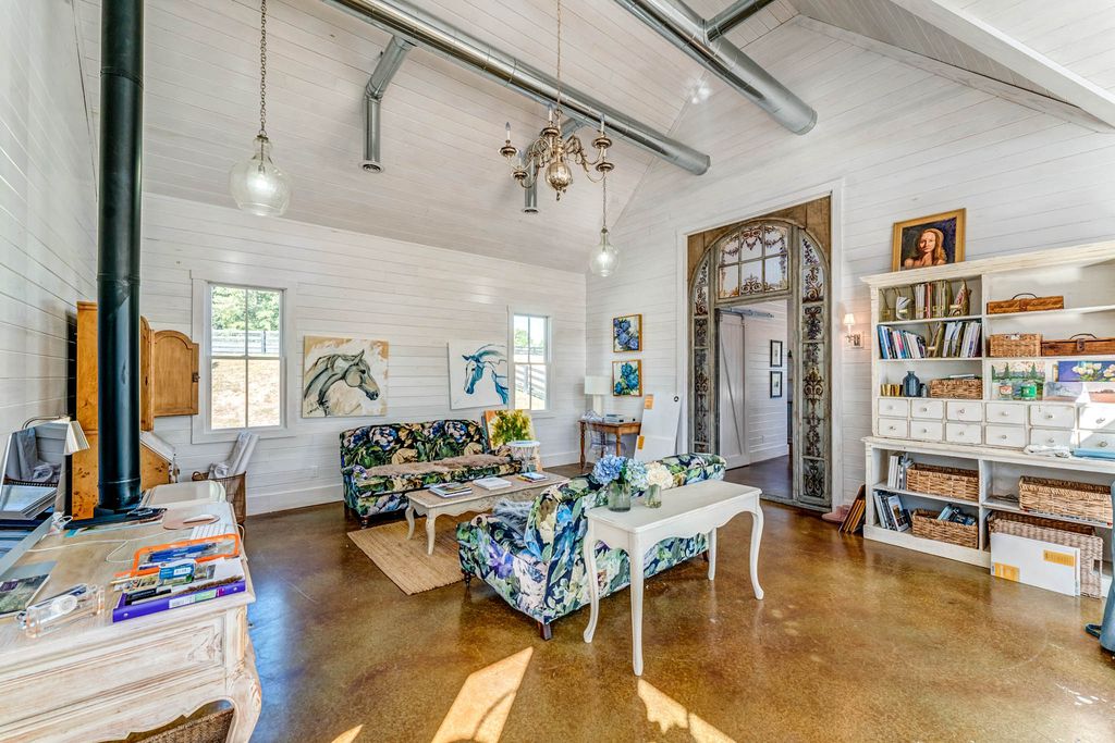 2860 Arbor Hill Road Home in Canton, Georgia. Situated on 40 acres of picturesque Southeast Canton countryside, Dara Hill Farm is a breathtaking 2019-built farmhouse estate that offers an unparalleled living experience. 