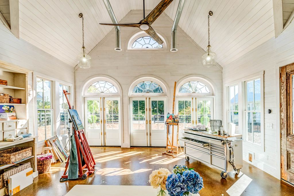 2860 Arbor Hill Road Home in Canton, Georgia. Situated on 40 acres of picturesque Southeast Canton countryside, Dara Hill Farm is a breathtaking 2019-built farmhouse estate that offers an unparalleled living experience. 