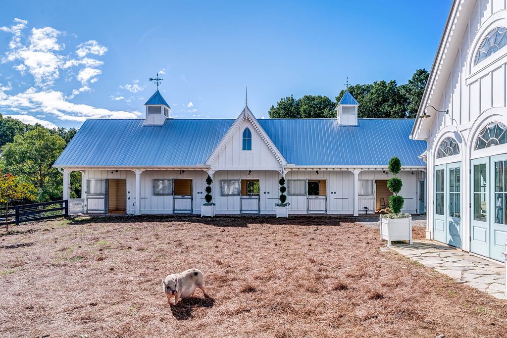 2860 Arbor Hill Road Home in Canton, Georgia. Situated on 40 acres of picturesque Southeast Canton countryside, Dara Hill Farm is a breathtaking 2019-built farmhouse estate that offers an unparalleled living experience. 
