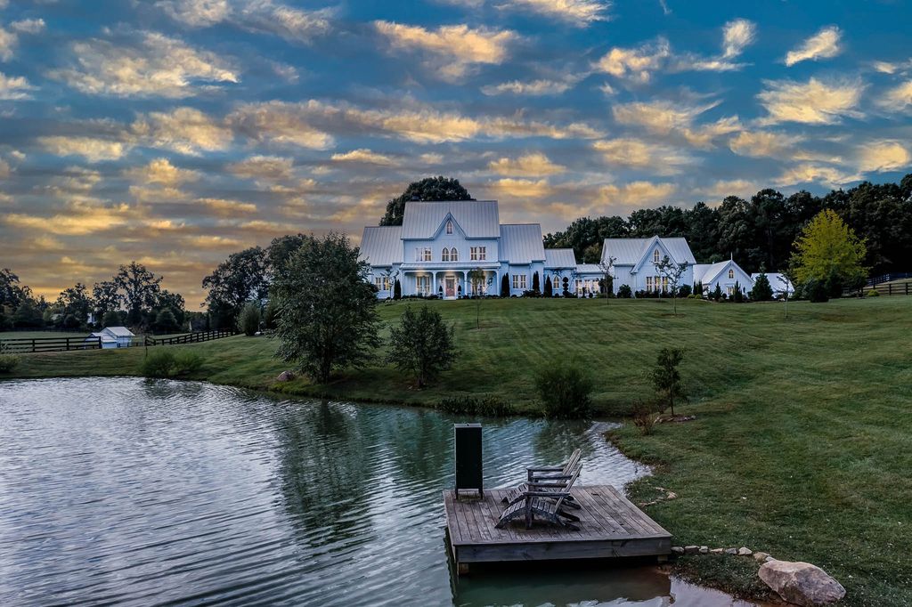 2860 Arbor Hill Road Home in Canton, Georgia. Situated on 40 acres of picturesque Southeast Canton countryside, Dara Hill Farm is a breathtaking 2019-built farmhouse estate that offers an unparalleled living experience. 