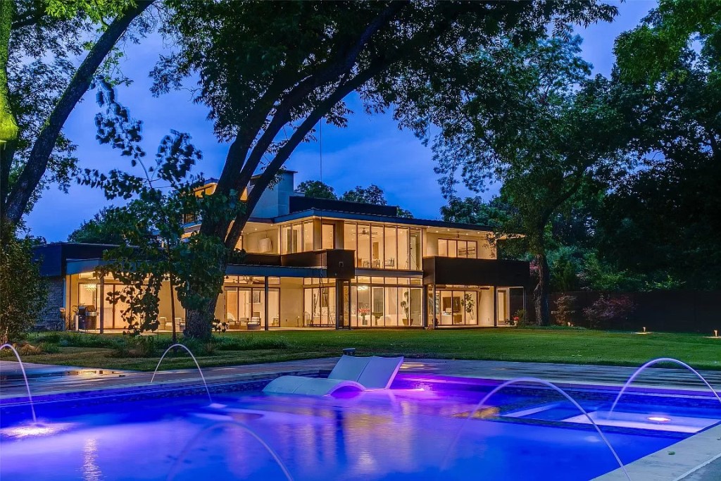 4231 W Lawther Dr Dallas TX 75214 13