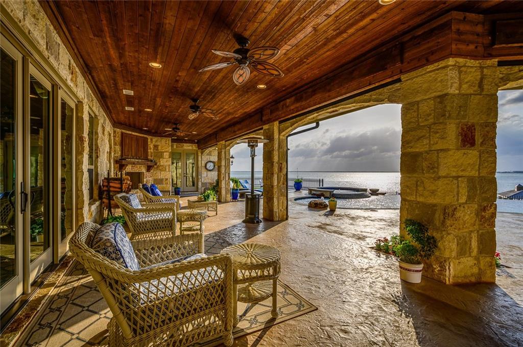 916 Cedar Shores Drive Home in Heath, Texas. Explore the epitome of luxury at Sunset Shores, a stunning estate situated on a picturesque 1.5-acre waterfront lot on Lake Ray Hubbard.
