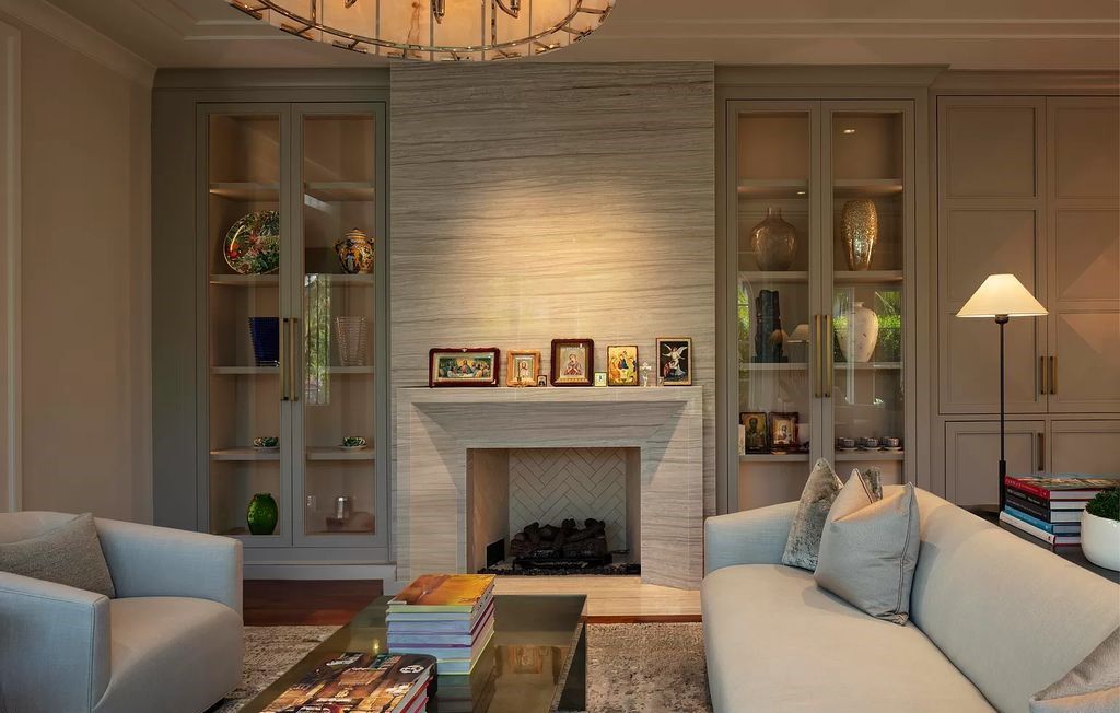 Discover luxury living at 323 Chilean Avenue, an impeccably re-imagined masterpiece in the tranquil heart of Palm Beach Town.