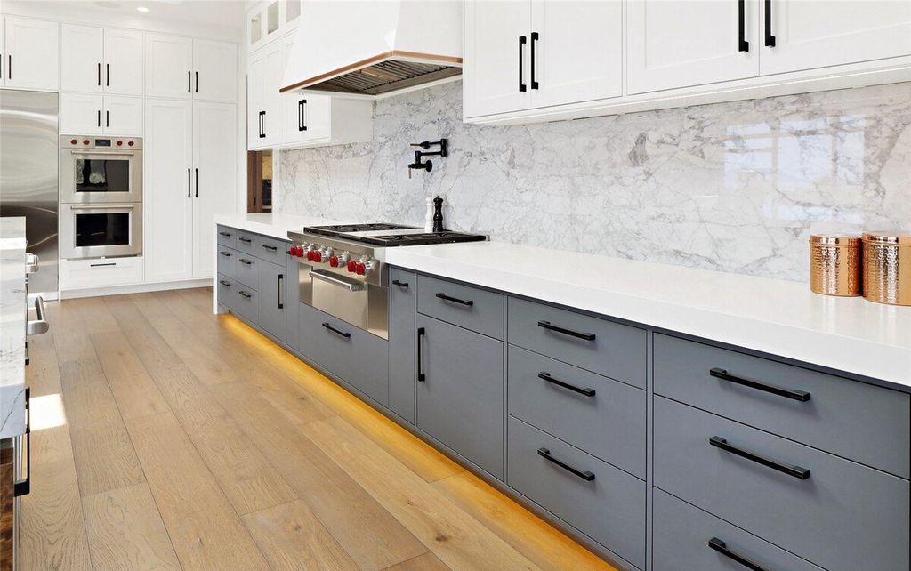 A Contemporary Masterpiece with Breathtaking Bay and Islands Panoramas Priced at 6.495 Million in Washington 30