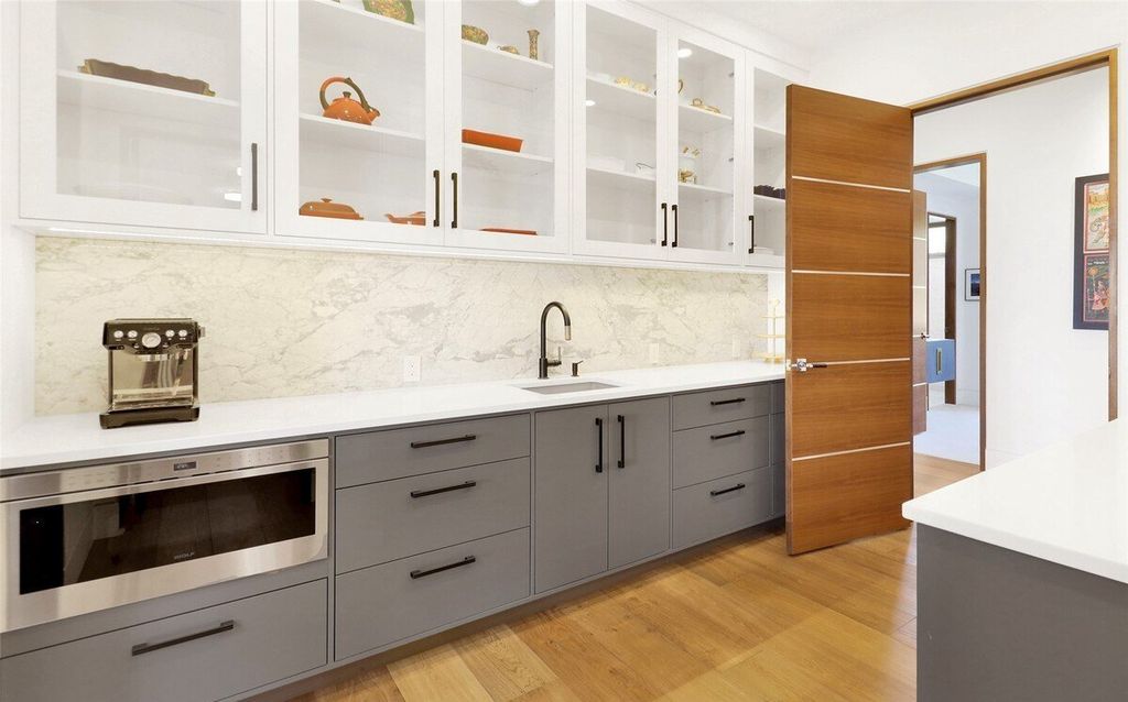 A Contemporary Masterpiece with Breathtaking Bay and Islands Panoramas Priced at 6.495 Million in Washington 33