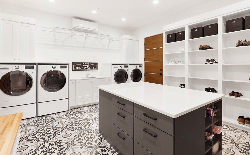 A Contemporary Masterpiece with Breathtaking Bay and Islands Panoramas Priced at 6.495 Million in Washington 34